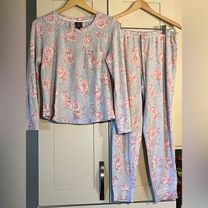 Laura Ashley pink gray floral sleep set, size M